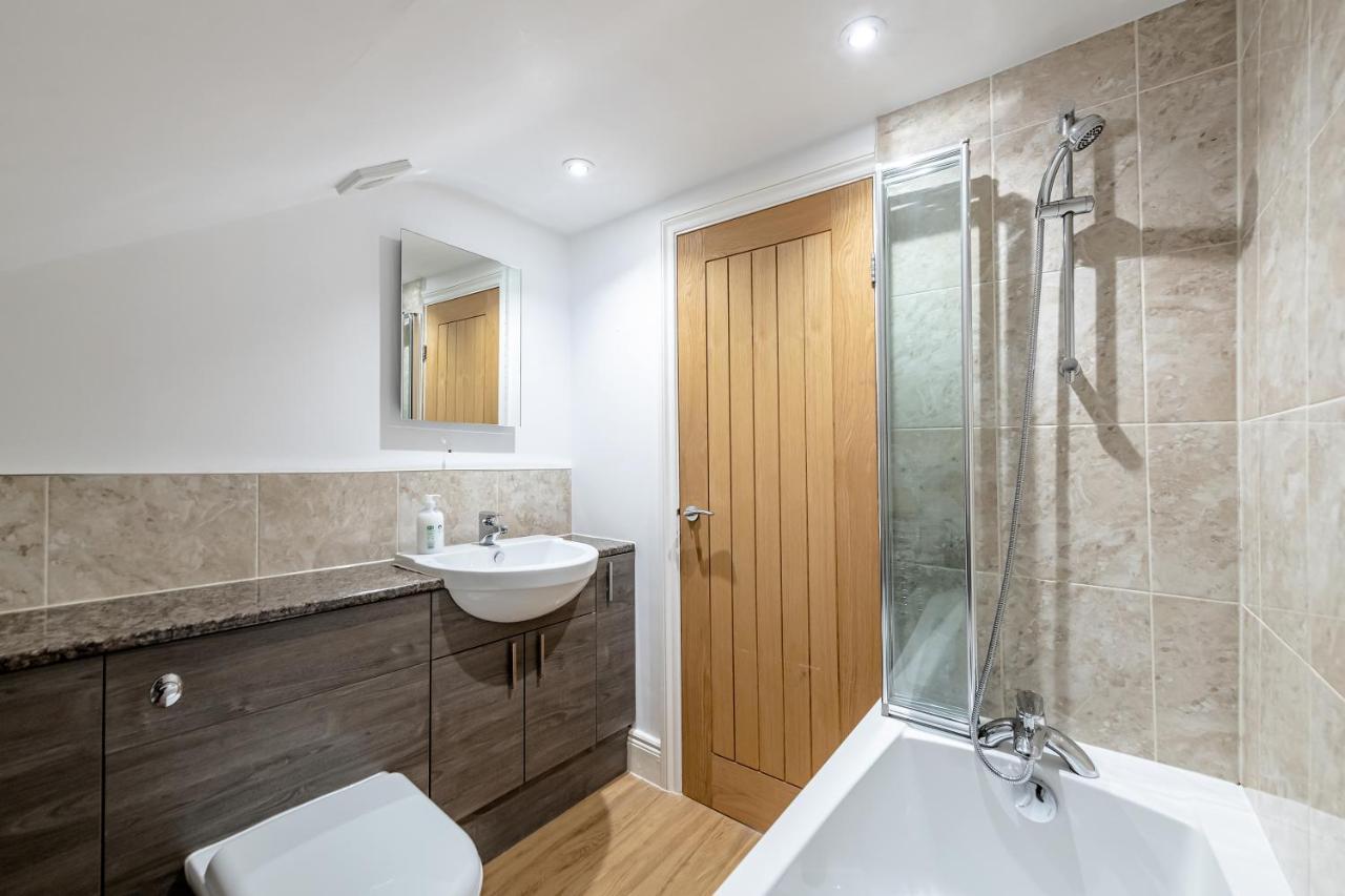 Modern & Spacious 2 Bedroom Maisonette Bath Exteriér fotografie